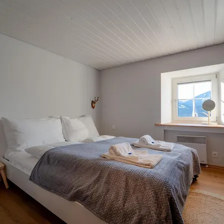 Spacious 3 Bedroom Near Flims * Trin