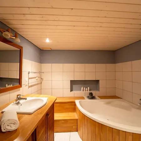 Spacious 3 Bedroom Near Flims