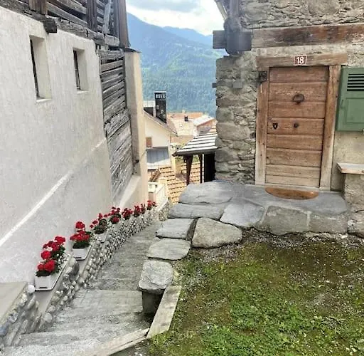 Spacious 3 Bedroom Near Flims 아파트 Trin