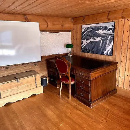 Lägenhet Spacious 3 Bedroom Near Flims Trin